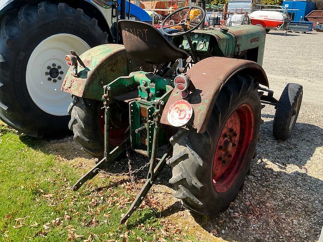 1953 fendt dieselross oldtimer tractor - afbeelding 10 van  13