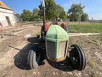 1954 massey ferguson tef 20 petit gris antieke tractor - afbeelding 22 van  22