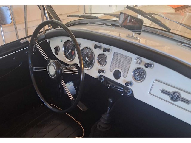 1956 mga 1500 roadster oldtimer - afbeelding 2 van  13