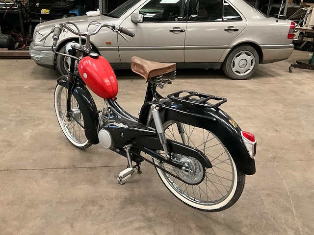 1957 magnat debon - oldtimer bromfiets - afbeelding 3 van  9