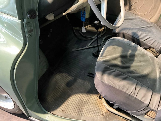 1957 renault 4cv - afbeelding 9 van  40