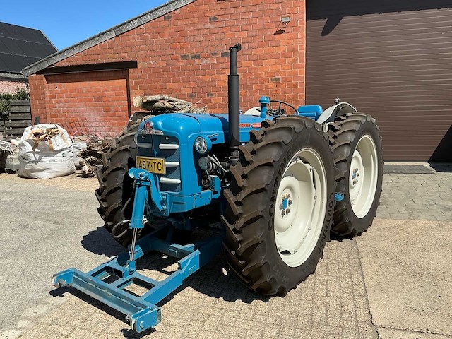 1962 county major super 4 oldtimer tractor - afbeelding 1 van  37