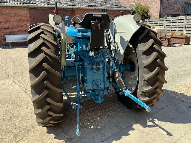 1962 county major super 4 oldtimer tractor - afbeelding 32 van  37