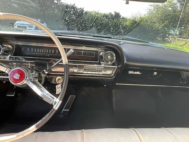 1963 cadillac coupe de ville - afbeelding 21 van  46