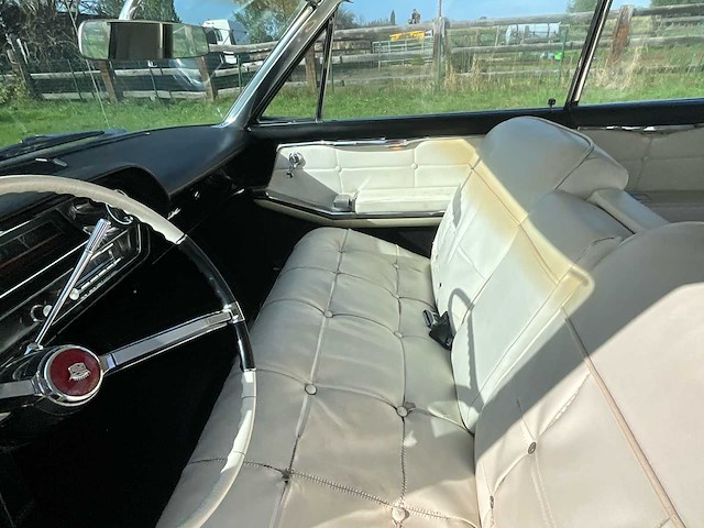 1963 cadillac coupe de ville - afbeelding 24 van  46