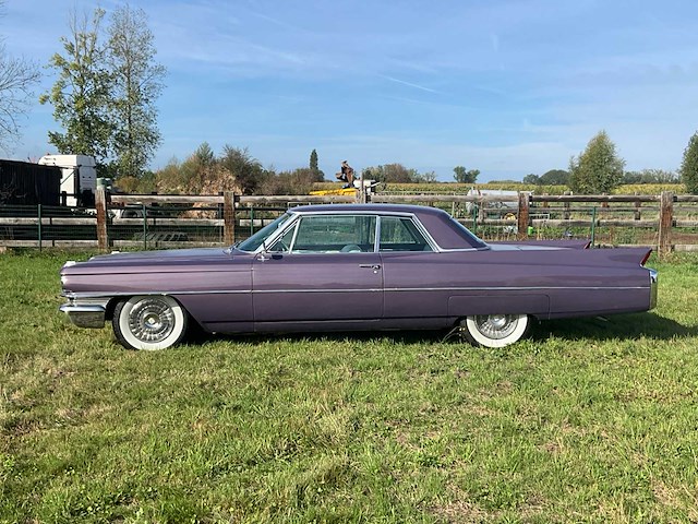 1963 cadillac coupe de ville - afbeelding 23 van  46