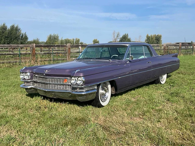 1963 cadillac coupe de ville - afbeelding 1 van  46