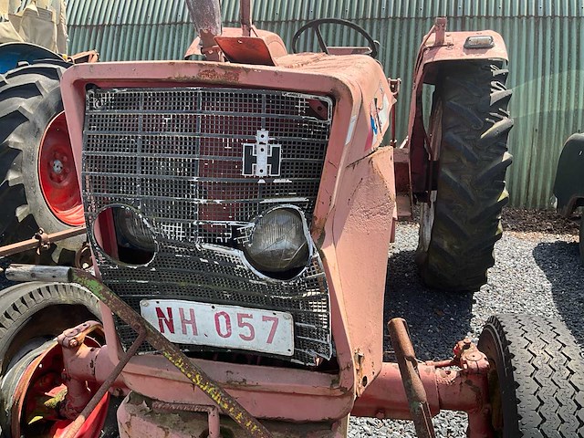 1963 internationale vintage tractor - afbeelding 11 van  22