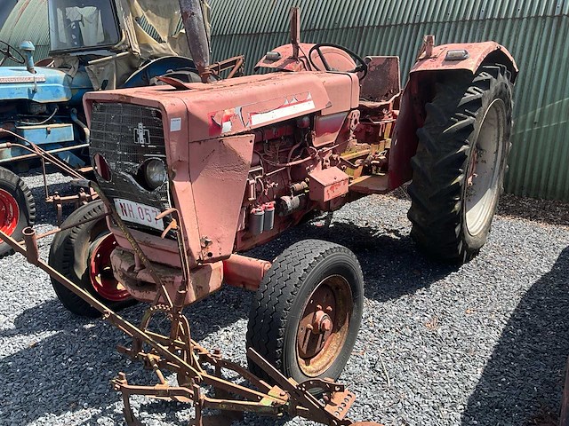 1963 internationale vintage tractor - afbeelding 1 van  22