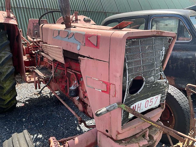 1963 internationale vintage tractor - afbeelding 13 van  22