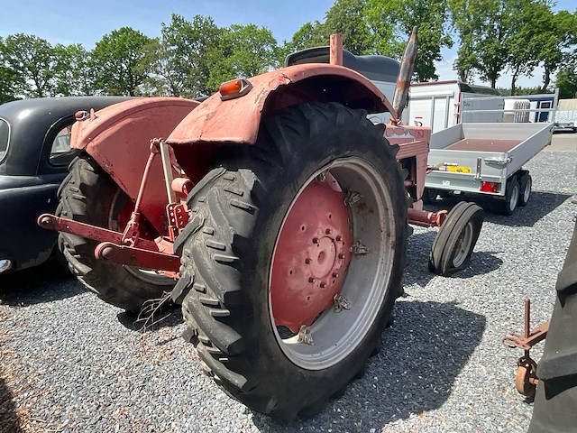 1963 internationale vintage tractor - afbeelding 19 van  22