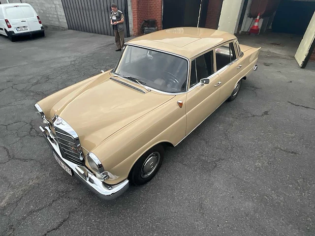 1964 mercedes-benz 190 - oldtimer (uitzondelijke staat) - afbeelding 2 van  52