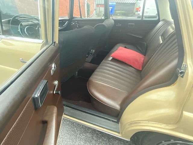 1964 mercedes-benz 190 - oldtimer (uitzondelijke staat) - afbeelding 34 van  52