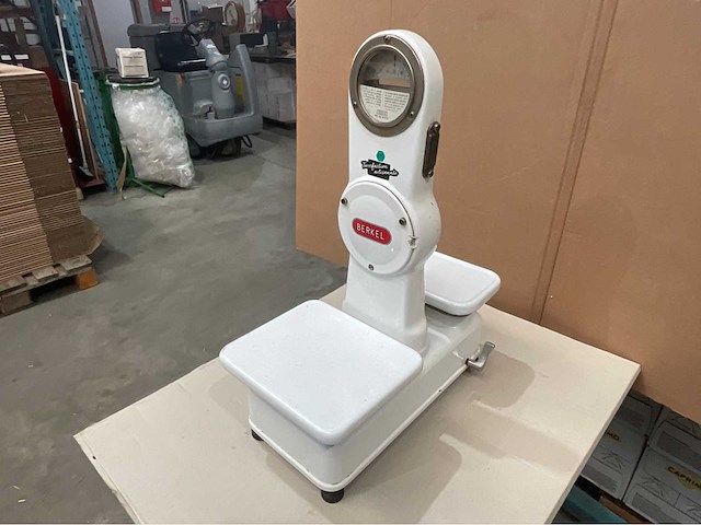 1965 berkel balance mechanische dubbelplate vintage balance - afbeelding 1 van  5