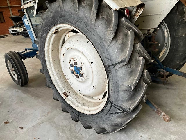 1965 ford 4000 bosbouwtractor - afbeelding 3 van  27