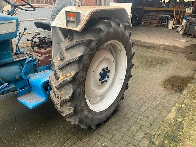 1965 ford 500 oldtimer tractor - afbeelding 9 van  33