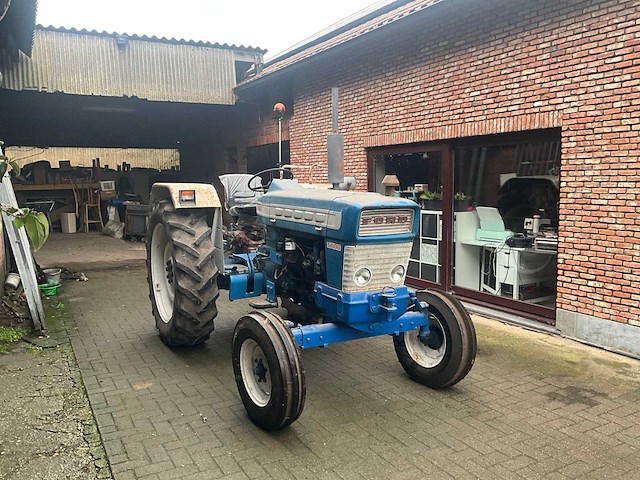 1965 ford 500 oldtimer tractor - afbeelding 28 van  33