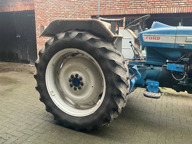 1965 ford 500 oldtimer tractor - afbeelding 15 van  33