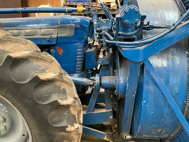 1966 county 654 oldtimer tractor - afbeelding 2 van  28