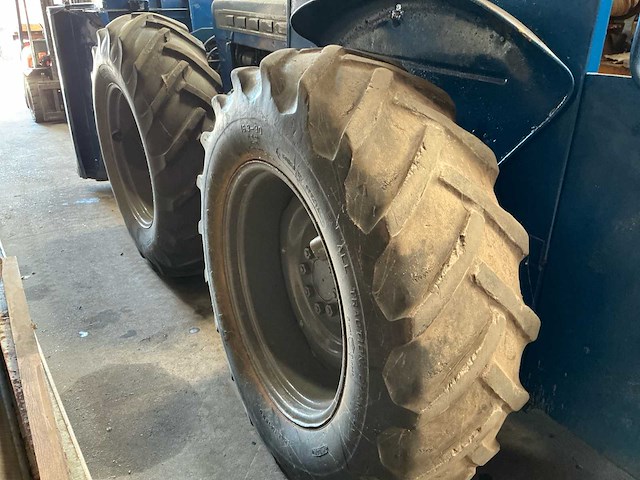 1966 county 654 oldtimer tractor - afbeelding 17 van  28