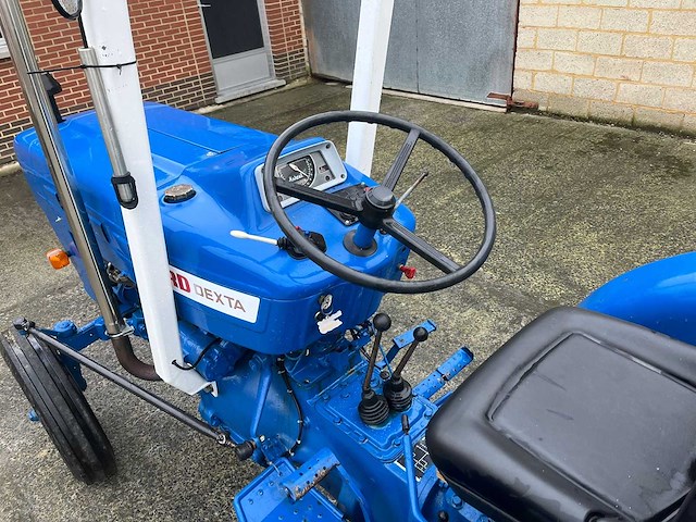 1966 ford dexta tractor antiek - afbeelding 5 van  22