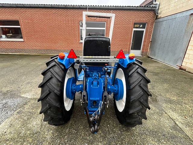 1966 ford dexta tractor antiek - afbeelding 17 van  22