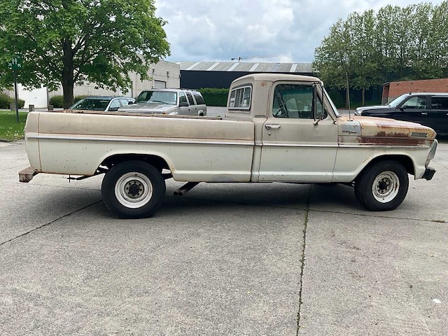1967 ford f250 personenauto - afbeelding 36 van  39