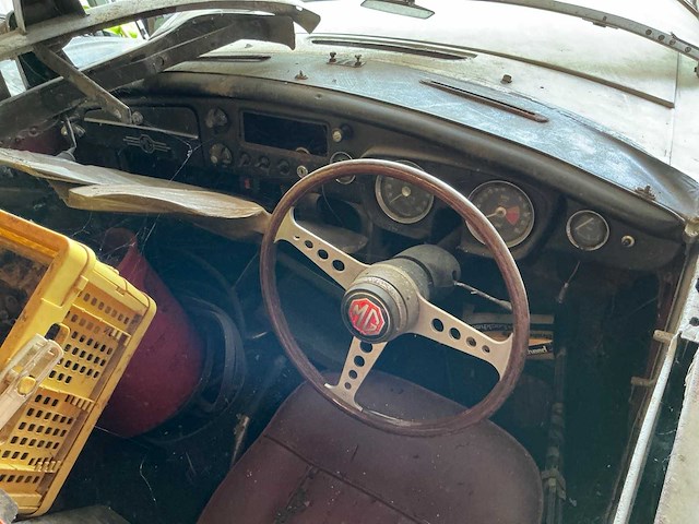 1967 mg b restauratieproject - afbeelding 23 van  26