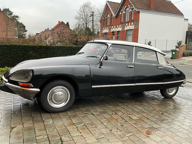 1968 citroen ds20 - oldtimer - afbeelding 12 van  50
