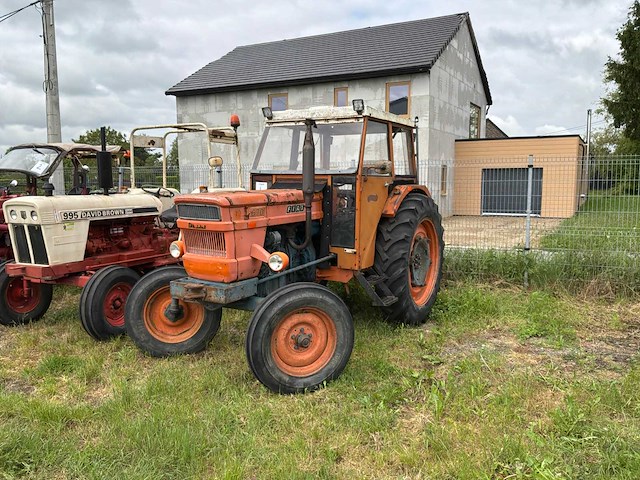 1968 fiat 670 oldtimer tractor - afbeelding 1 van  12