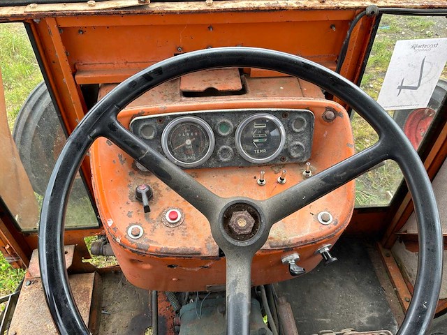 1968 fiat 670 oldtimer tractor - afbeelding 10 van  12