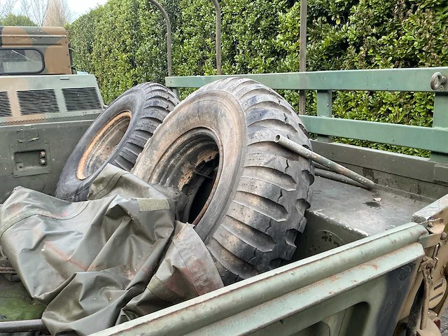 1968 gama goat truck cargo 6x6 oldtimer amfibievoertuig - afbeelding 2 van  18