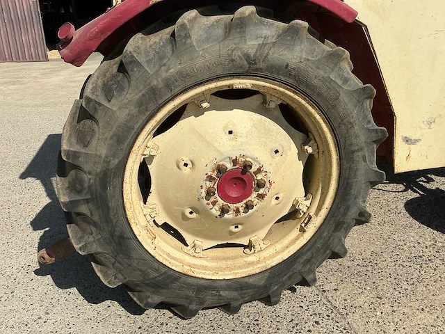 1968 international harvester 624 oldtimer tractor - afbeelding 3 van  17