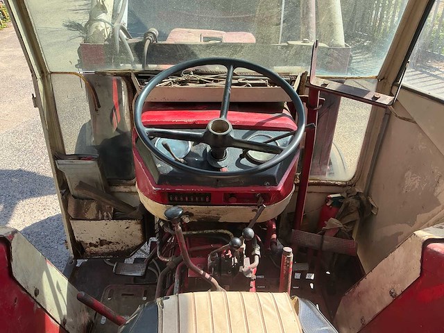 1968 international harvester 624 oldtimer tractor - afbeelding 9 van  17