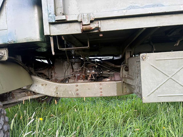 1968 mercedes benz unimog 404 legervoertuig - afbeelding 2 van  16