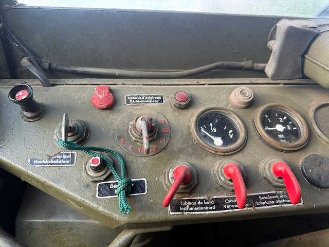 1968 mercedes benz unimog 404 legervoertuig - afbeelding 6 van  16