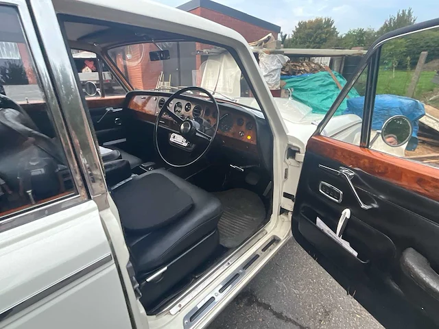 1968 rolls-royce silver shadow - oldtimer (uizonderlijk staat,km-stand) - afbeelding 32 van  66