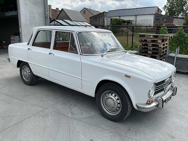 1969 alfa romeo giulia 1300 ti - oldtimer - afbeelding 19 van  44