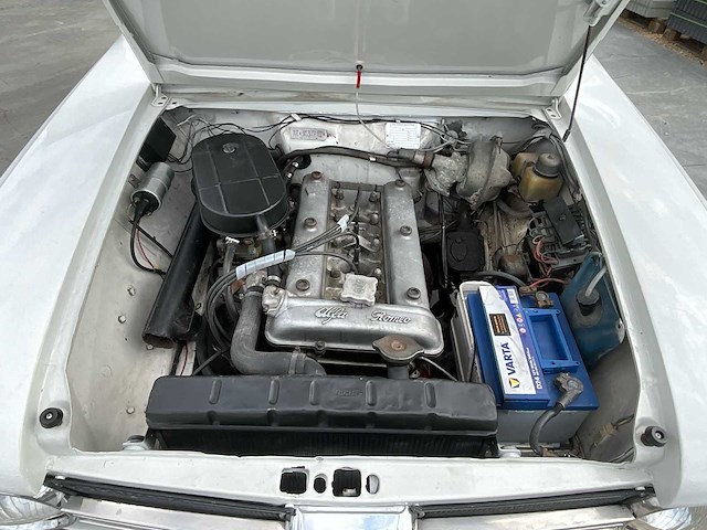 1969 alfa romeo giulia 1300 ti - oldtimer - afbeelding 29 van  44