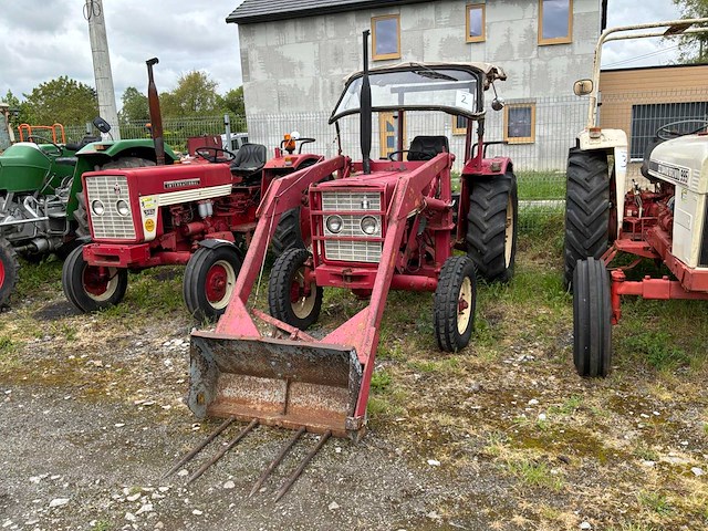 1969 mccormick 353 oldtimer tractor - afbeelding 4 van  12