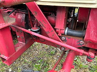1969 mccormick 353 oldtimer tractor - afbeelding 10 van  12