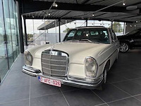 1969 mercedes-benz 280se oldtimer - afbeelding 12 van  20