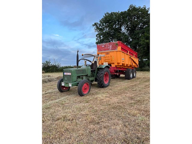 1970 hanomag glanzende 601 tractor - afbeelding 1 van  6