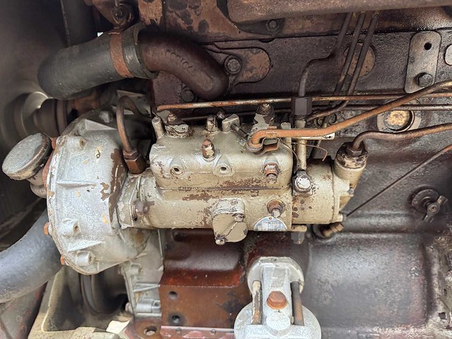 1970 massey ferguson 140 super landbouwtractor - 3-puntshef - franse papieren - rijdt en remt - afbeelding 12 van  12