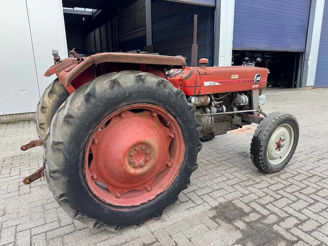 1970 massey ferguson 140 super landbouwtractor - 3-puntshef - franse papieren - rijdt en remt - afbeelding 9 van  12