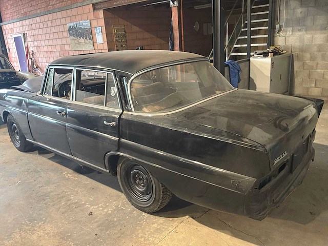 1970 mercedes-benz 220 se oldtimer - afbeelding 16 van  19