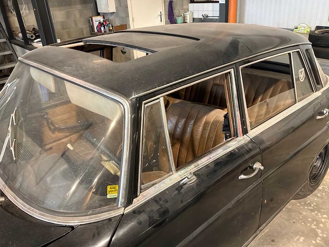 1970 mercedes-benz 220 se oldtimer - afbeelding 17 van  19