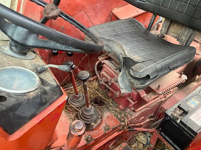 1972 mccormick 724 landbouwtractor - afbeelding 6 van  27