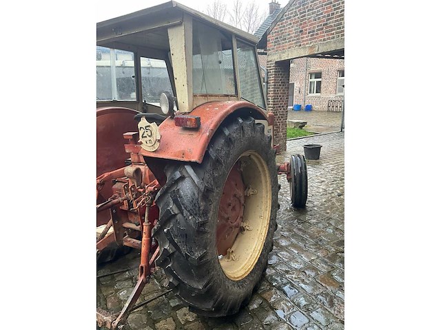 1972 mccormick 724 landbouwtractor - afbeelding 25 van  27
