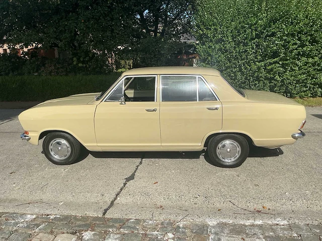 1972 opel kadett 1100 oldtimer - afbeelding 49 van  52